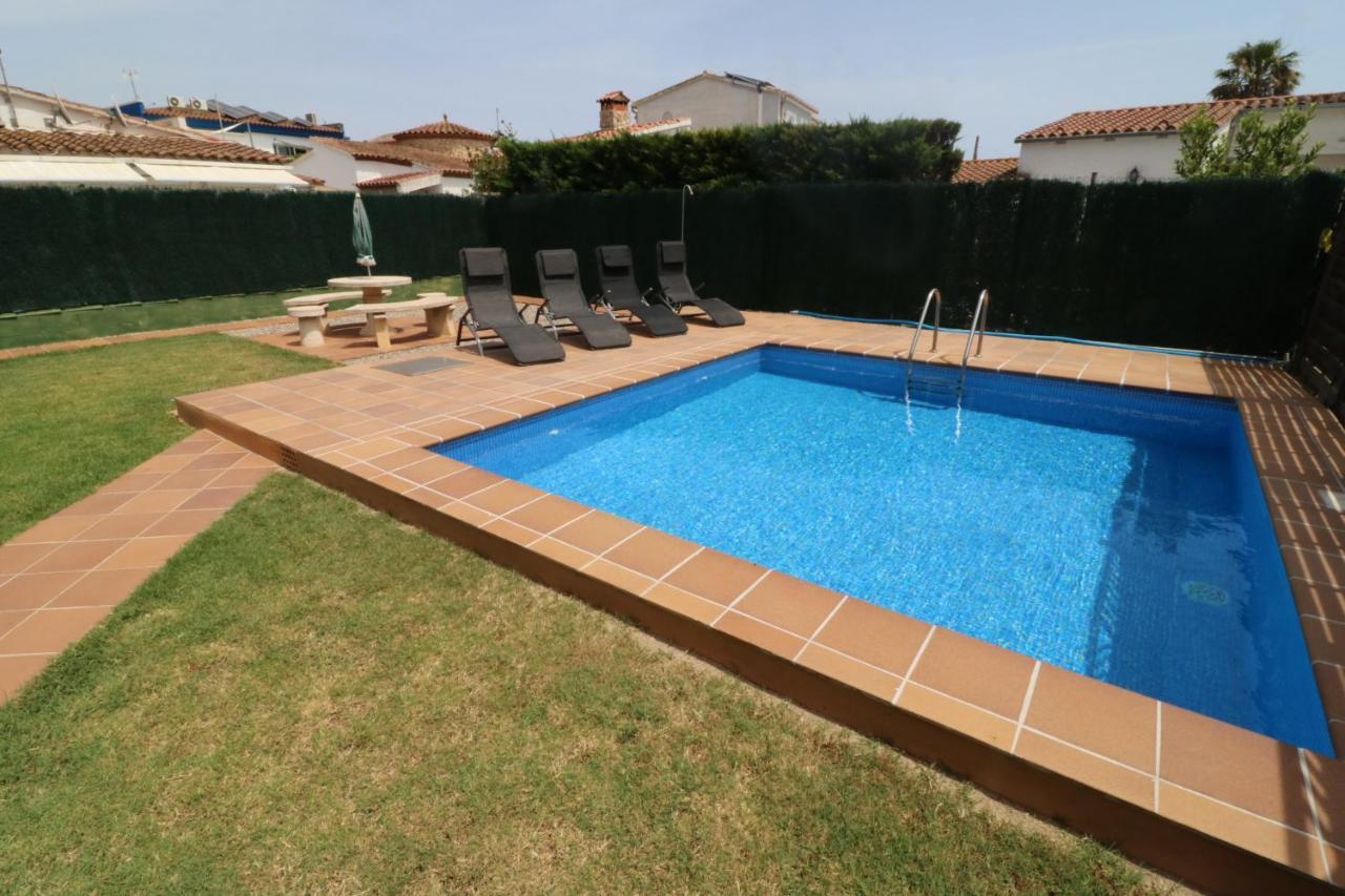 Peni 168A - Belle Maison Avec Piscine Ampuriabrava Exterior foto