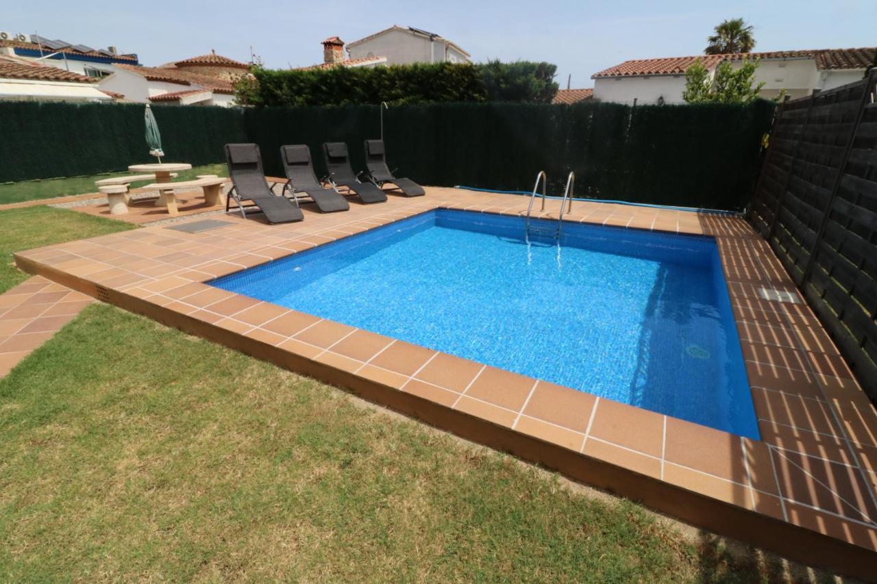 Peni 168A - Belle Maison Avec Piscine Ampuriabrava Exterior foto