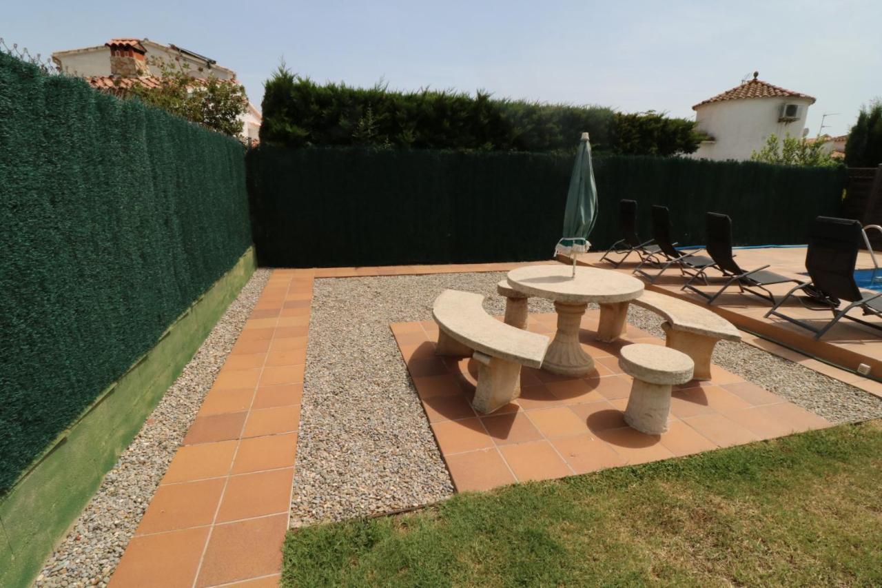 Peni 168A - Belle Maison Avec Piscine Ampuriabrava Exterior foto